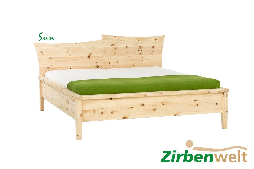 Zirbenbett Doppelbett Modell Sun | Ein wahrer Hingucker Zirbenholz Zirbenholzmöbel Möbel aus Zirbenholz Zirbenvollholz Zirbenwelt handgefertigte Möbel