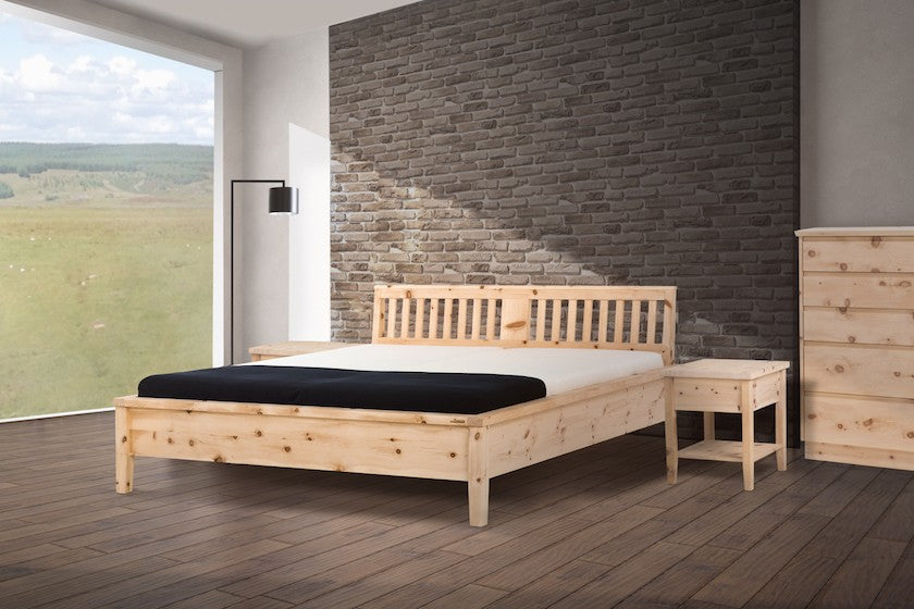 Zirbenbett Doppelbett Modell Life | Zeitlose Eleganz Zirbenholz Zirbenholzmöbel Möbel aus Zirbenholz Zirbenvollholz Zirbenwelt handgefertigte Möbel